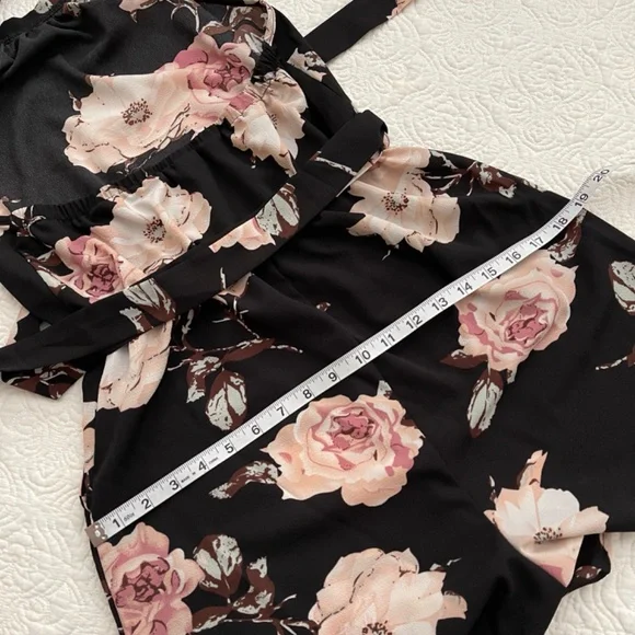 SHEIN Women’s Romper with Halter Top Floral Print Size Small - Picture 10 of 16
